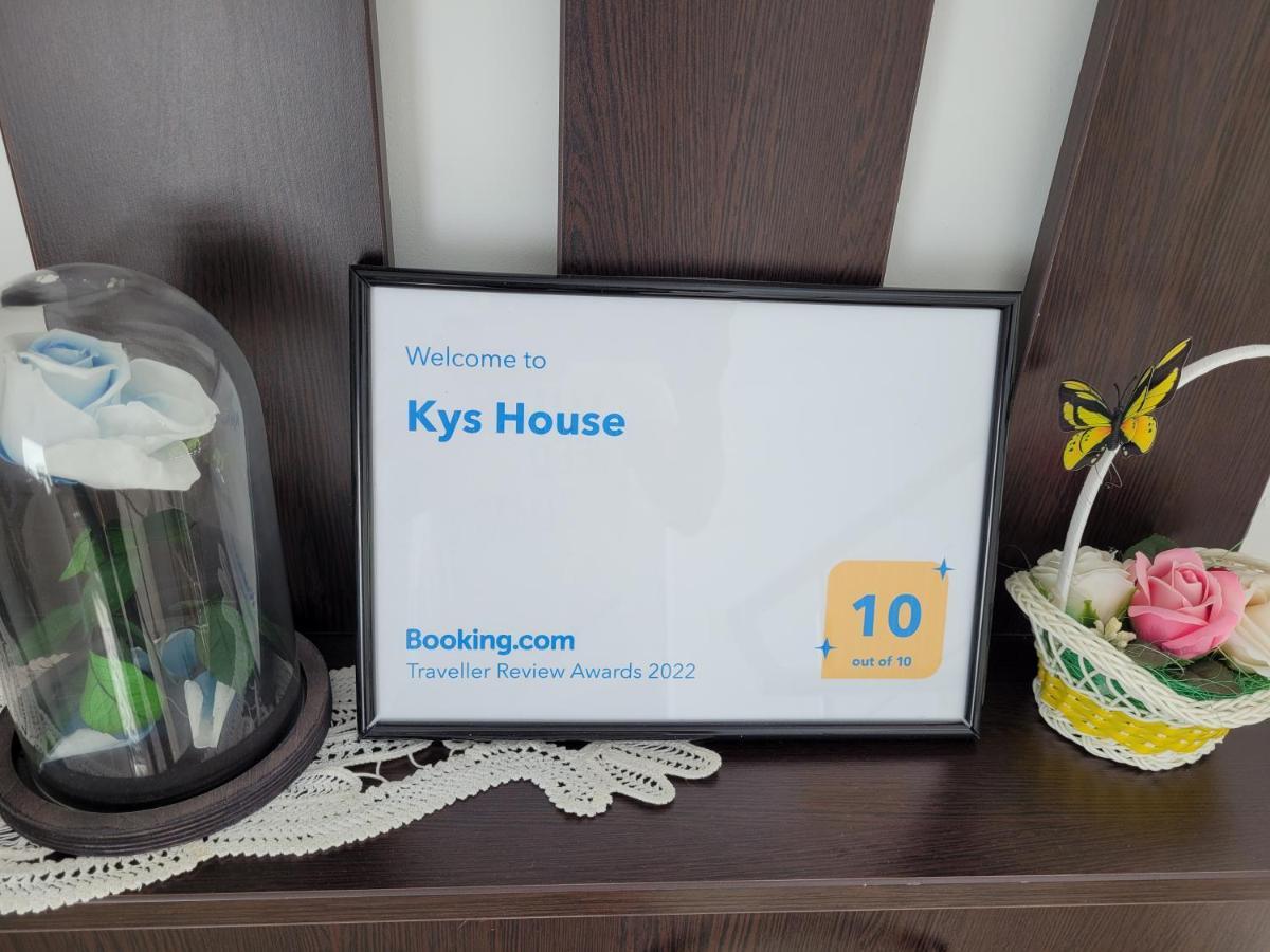 Kys House Hotel เตคีร์กิโอล ภายนอก รูปภาพ