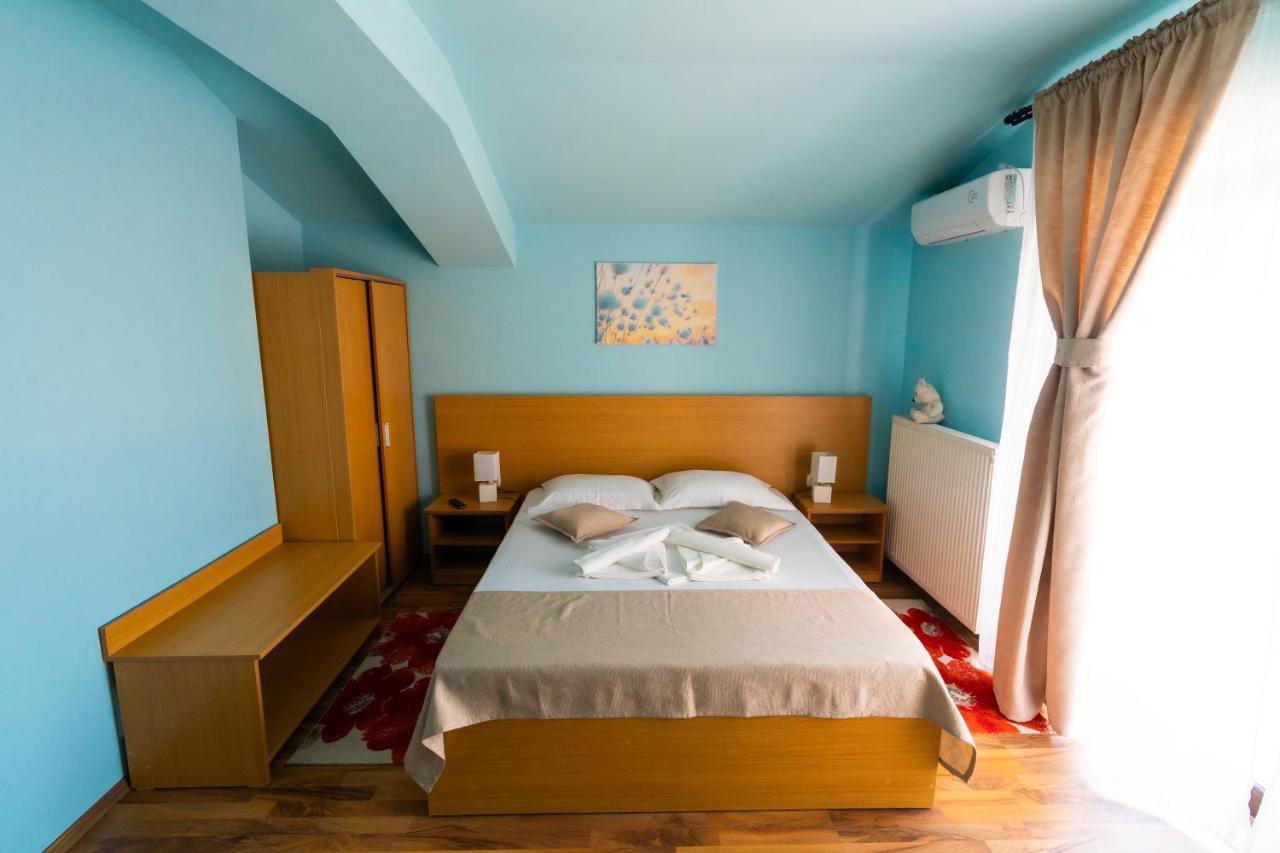 Kys House Hotel เตคีร์กิโอล ภายนอก รูปภาพ